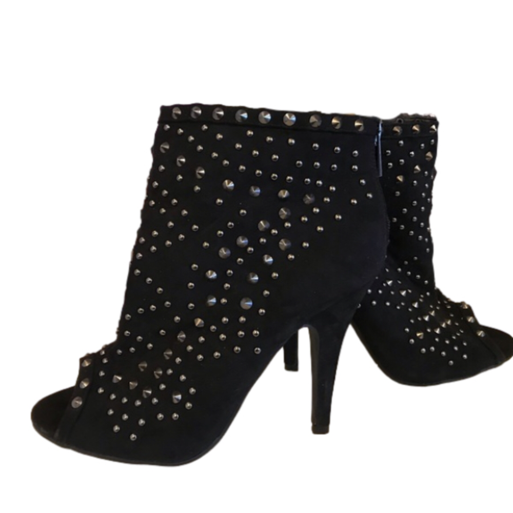 Le Chateau Black Rockstud Ankle Boots
